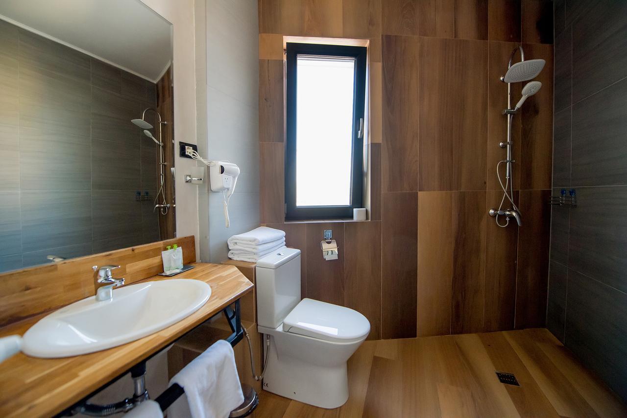Hotel Brater Luxury Bucarest Esterno foto