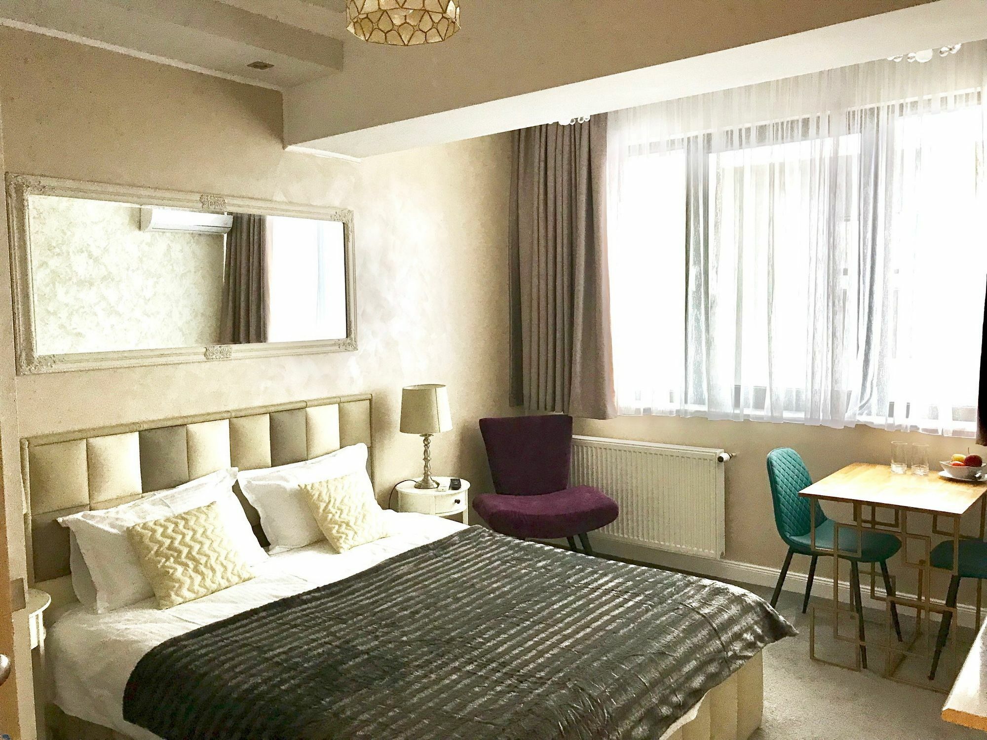 Hotel Brater Luxury Bucarest Esterno foto